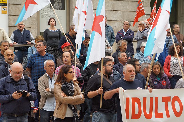 2016 09 15 ProtestaIndultoCarlosSerafinVigo09.JPG